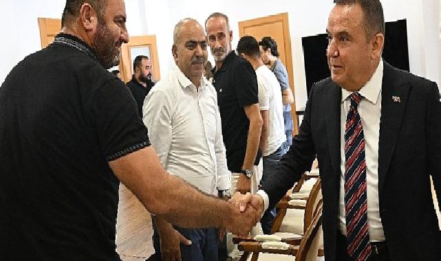 Başkan Böcek Semt Pazarcıları Odası ile protokol imzaladı