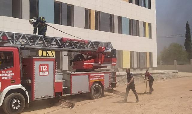 Aydın Büyükşehir Belediyesi İtfaiyesi İnşaatı Devam Eden Şehir Hastanesi’nde Çıkan Yangını Söndürdü