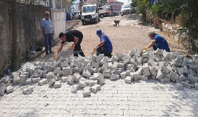 Muğla Büyükşehir Parke Kaplama Çalışmalarına Devam Ediyor