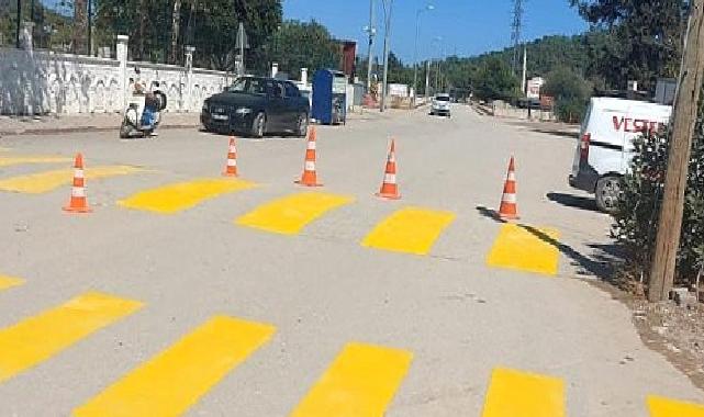 İlçe Genelinde Okul Yollarındaki Yaya Geçitleri Yeniden Boyanıyor