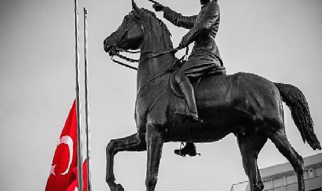 İzmir’de 100 yılın kutlaması