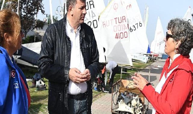 Kadıköy Belediyesi, Cumhuriyetimizin 100. yılına özel yelken yarışları düzenledi