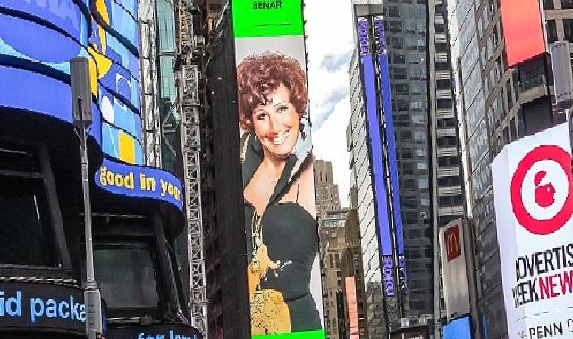 New York’ta bir ‘Cumhuriyet Divası’: Spotify’ın EQUAL Türkiye Ekim ayı elçisi Müzeyyen Senar New York Times Square’de
