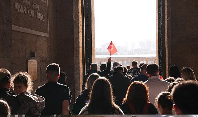 Polisan Kansai Boya’dan Anıtkabir Ziyareti