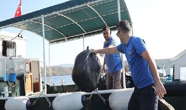 Büyükşehir Gökova Körfezi’nden Günlük 3 Bin 420 Kg. Çöp Topladı