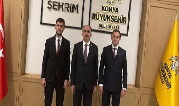 Konya Büyükşehir Belediyesi Gençlik Meclisi Başkanlığı’nı Devralan Kilci ve Önceki Başkan Tekin Başkan Altay’ı Ziyaret Etti
