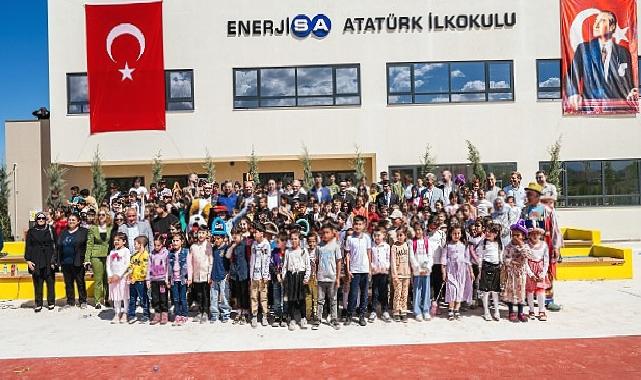 Sabancı Vakfı ve Enerjisa Enerji’nin iş birliğiyle hayata geçen Enerjisa Atatürk İlkokulu Hatay’da açıldı.