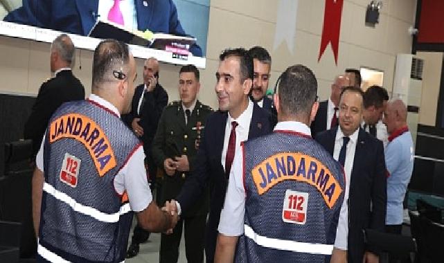 Karaman Belediye Başkanı Savaş Kalaycı, valilik tarafından düzenlenen bayramlaşma programına katıldı